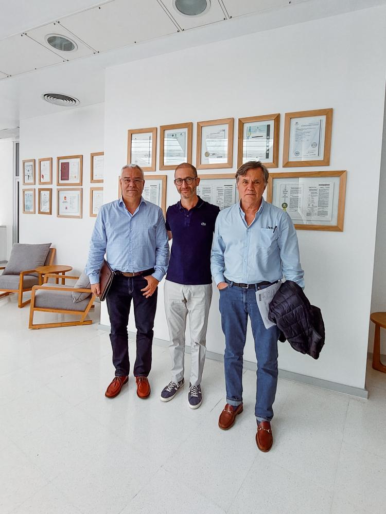 De derecha a izquierda: Manuel Otero Director de IICA y Federico Trucco, de Bioceres.