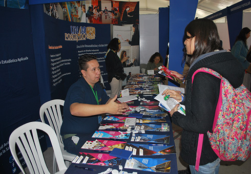 nota_feria_becas_medellin