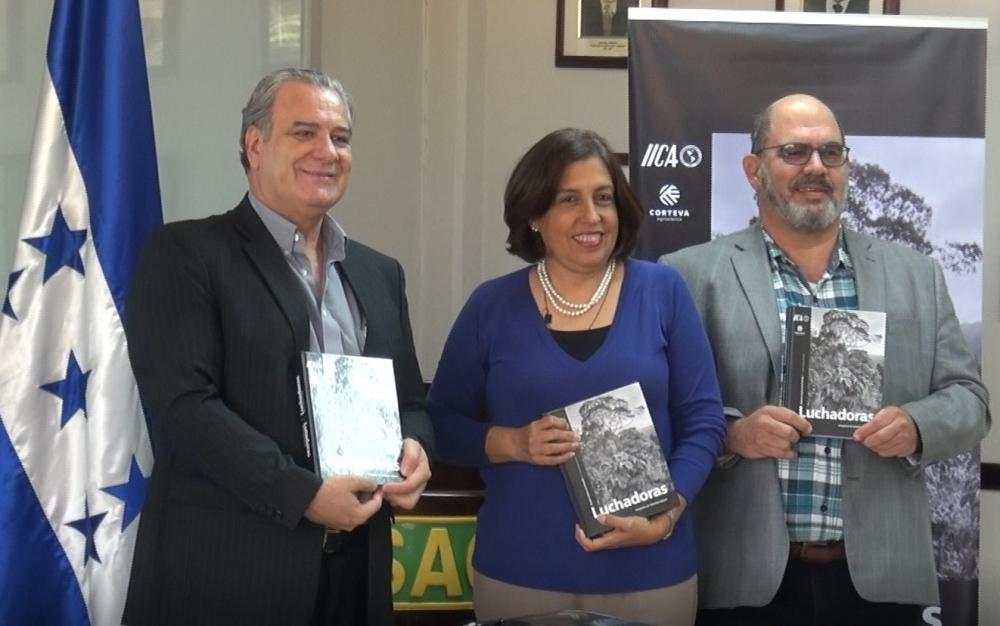 Lanzamiento del libro Luchadoras