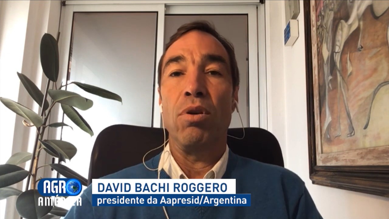 Roggero destacó que, junto con la no labranza, otras buenas prácticas que aplican los productores de AAPRESID incluyen hacer foco en un aporte balanceado de nutrientes a la tierra y un uso responsable de productos fitosanitarios, tanto en la producción agrícola como ganadera.