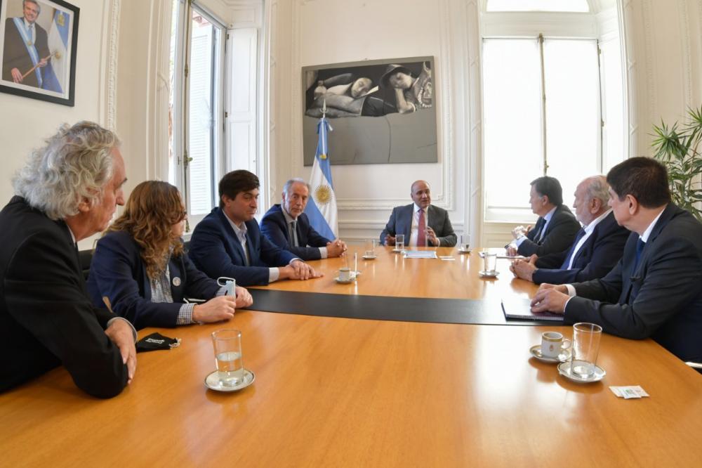 Junto a Otero asistieron a la reunión el Asesor Especial de la Dirección General, Jorge Werthein; el Representante del IICA en Argentina y Coordinador de la Región Sur, Caio Rocha; el Representante del IICA en Brasil, Gabriel Delgado; y el Asesor de Relaciones Institucionales del IICA Argentina, Ignacio Hernaiz.