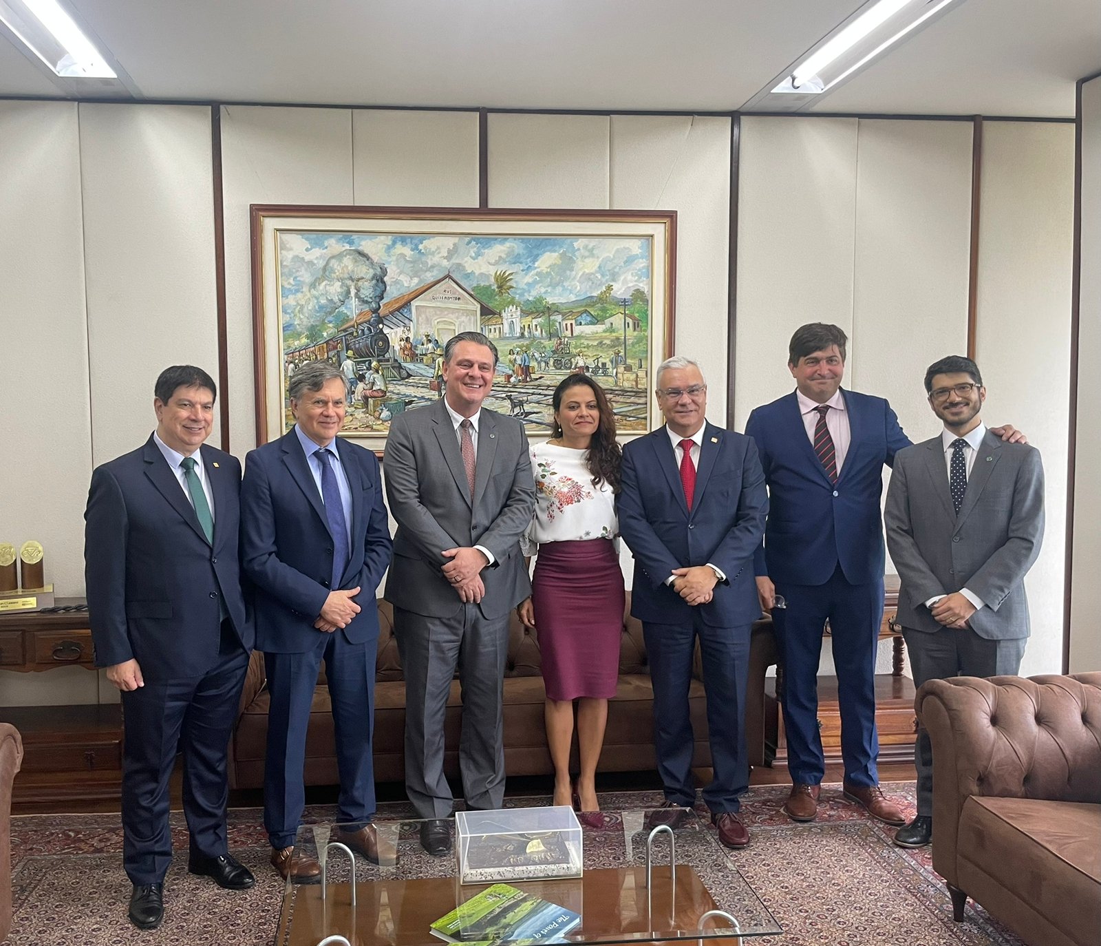 El Director General del IICA, Manuel Otero (segundo de izquierda a derecha), se reunió por primera vez con el nuevo ministro de Agricultura y Ganadería de Brasil, Carlos Fávaro (a su lado), con quien trató la profundización del trabajo conjunto entre el organismo y el nuevo gobierno liderado por el presidente Luiz Inácio Lula da Silva a través de un fortalecimiento del perfil del agronegocio brasileño destacando su dimensión ambiental.