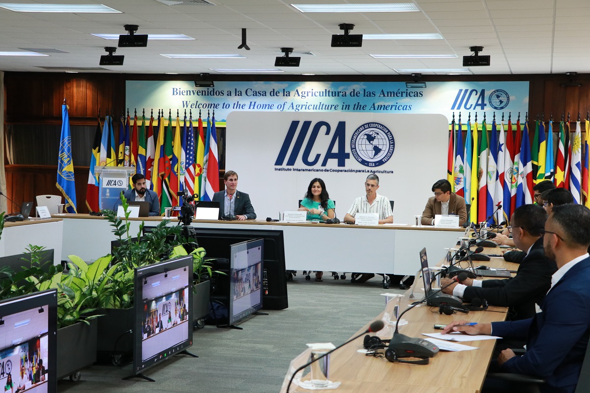 El taller de IICA y NASA Harvest se produjo en el marco de la Semana de la Agricultura Digital 2023, un espacio impulsado por el Instituto para el diálogo y la acción colectiva, que tiene como objetivo impulsar una digitalización agroalimentaria dinámica e inclusiva en las Américas.