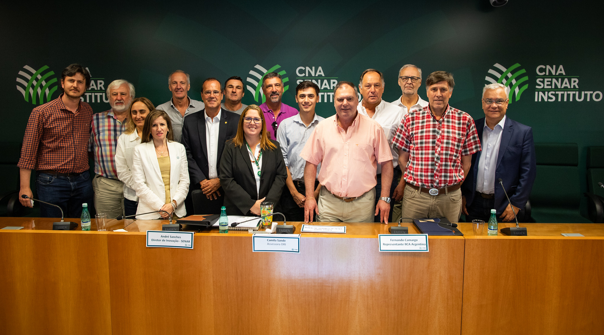 durante tres jornadas de trabajo en las que intercambiaron experiencias sobre los avances realizados en el agro de los dos países a favor de una mayor sostenibilidad.