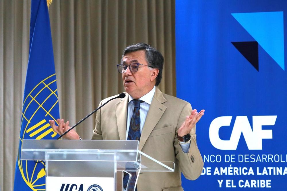 El Director General del IICA, Manuel Otero, quien en su intervención afirmó que la agricultura es parte de las soluciones ante el cambio climático, pues los agricultores y las agricultoras son los guardianes naturales de la biodiversidad.