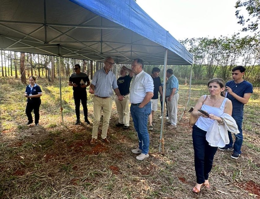 Un momento trascendente fue la jornada de recorrida por la Empresa Brasileña de Investigación Agropecuaria (EMBRAPA), institución con prestigio mundial en la generación y difusión de nuevas tecnologías para la producción de alimentos.