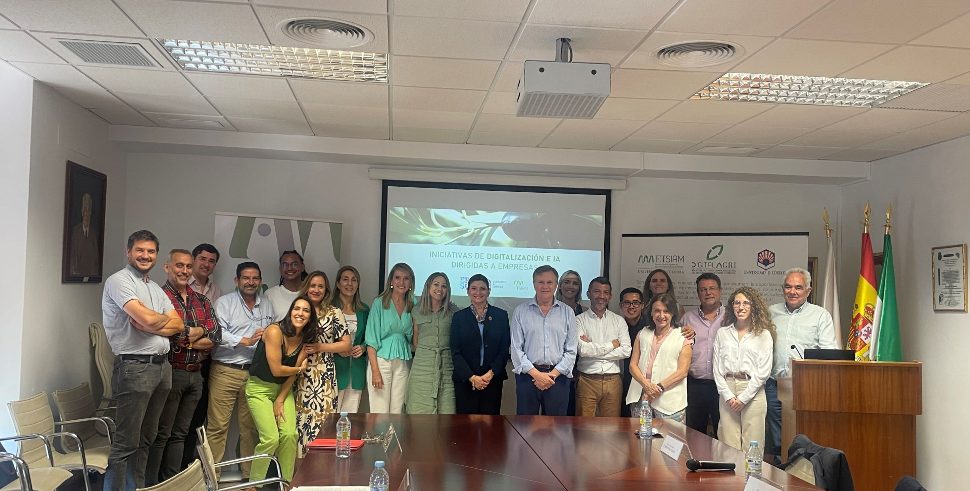 El  Director General del IICA, Manuel Otero, mantuvo un diálogo con autoridades, profesorado y estudiantes latinoamericanos del máster Digital Agri. La sesión se tituló "El futuro del sector agroalimentario de ALC: jóvenes y agricultura digital”.