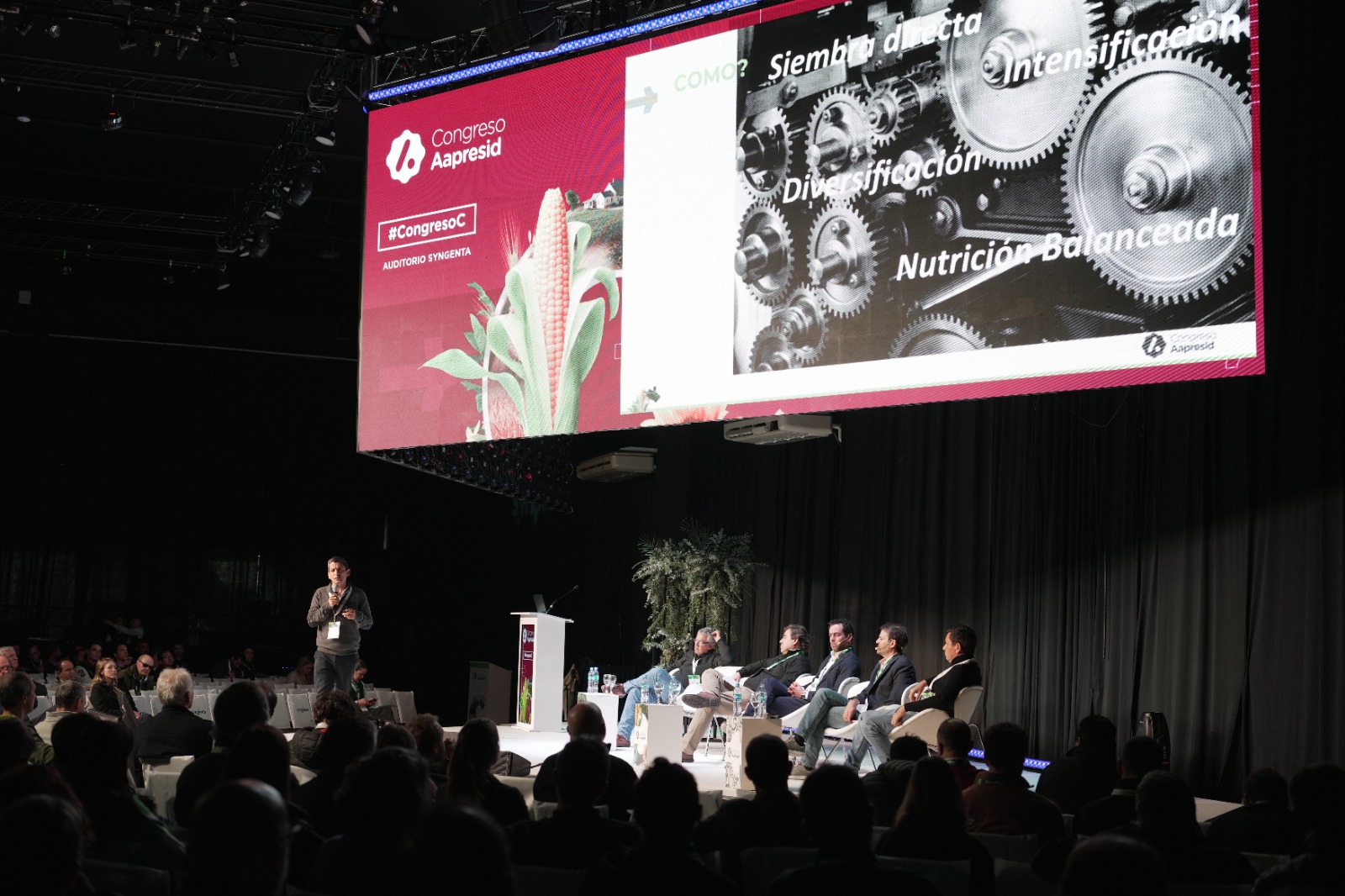 El Congreso de AAPRESID se desarrollará bajo el lema “Todo está conectado” y se propone ser un catalizador de la acción de productores, gobiernos, instituciones científicas y empresas para que se comprometan con una agricultura sostenible.