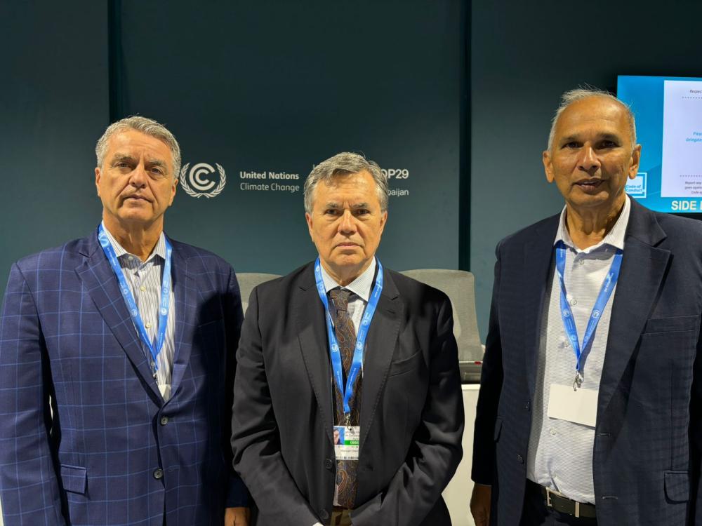 Roberto Azevedo, ex Director General de la Organización Mundial del Comercio (OMC) y miembro de la red Grupo de Países Productores del Sur (GPS); Manuel Otero, Director General del IICA; y Muhammad Ibrahim, Director de Cooperación Técnica del IICA.